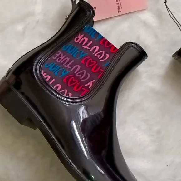 Juicy Couture Boots - Picture 2 of 6